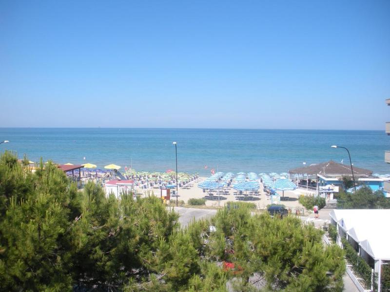 Hotel Giada Silvi Marina Exterior photo